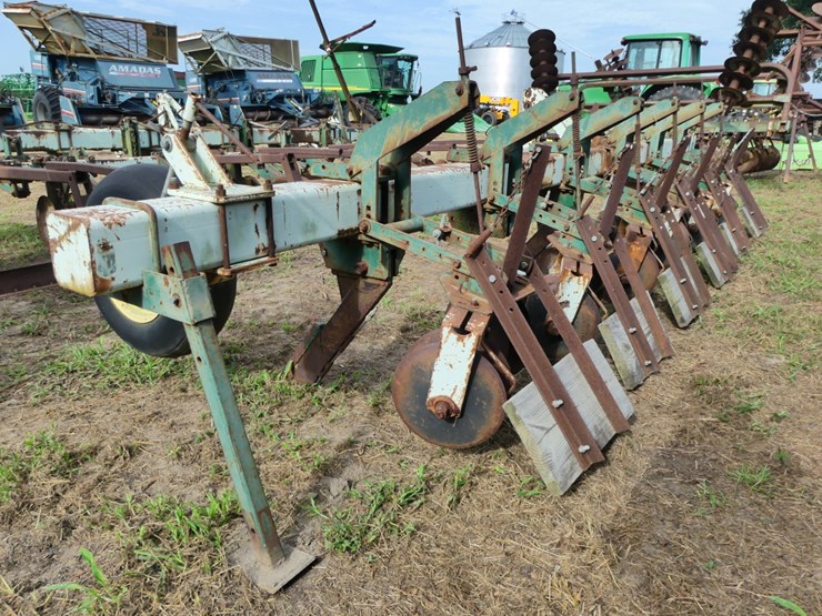 kmc-6-row-ripper-stripper-bedder-image-4