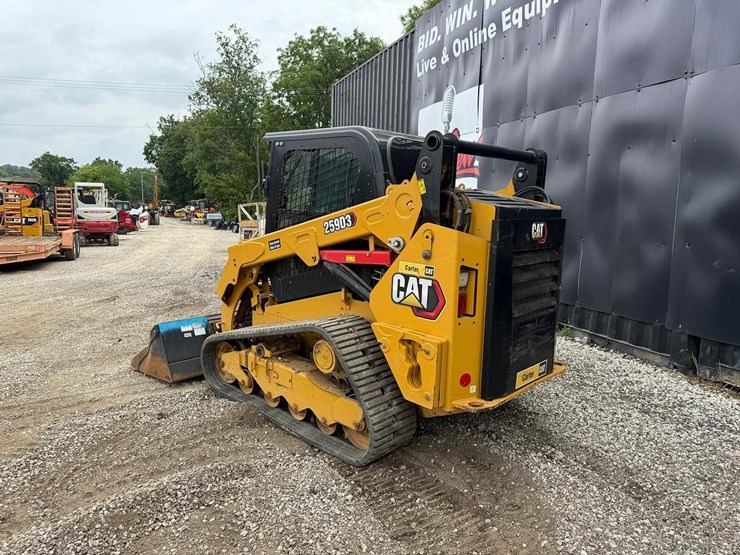 2022-caterpillar-259d3-image-3