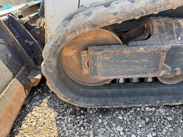 bobcat-t590-image-12