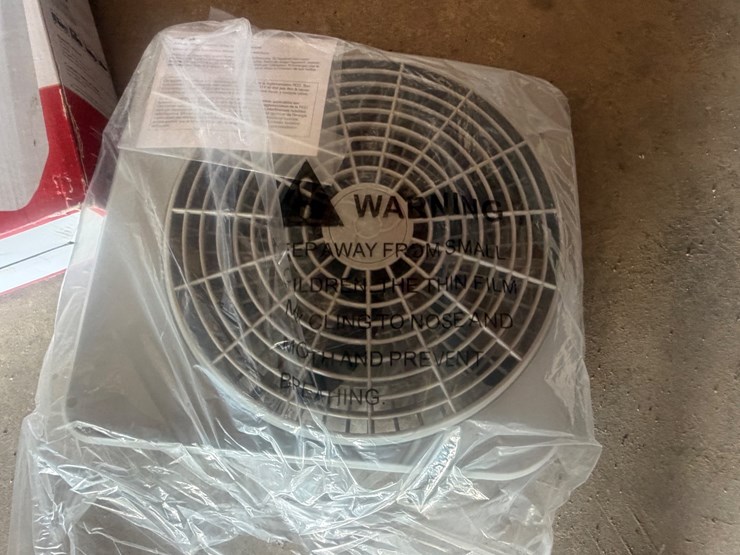 #23-•-10in-portable-fan-12-volt-and-battery-image-11