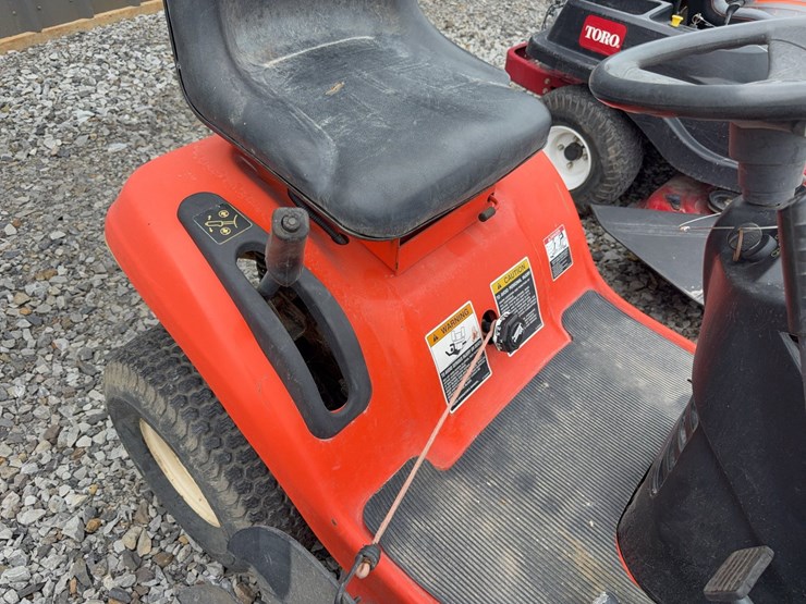 kubota-t1670-image-14