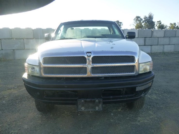 1996-dodge-ram-2500-image-17