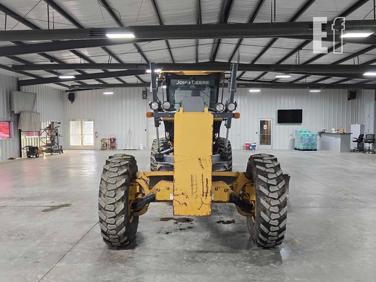 2011-deere-672g-image-7
