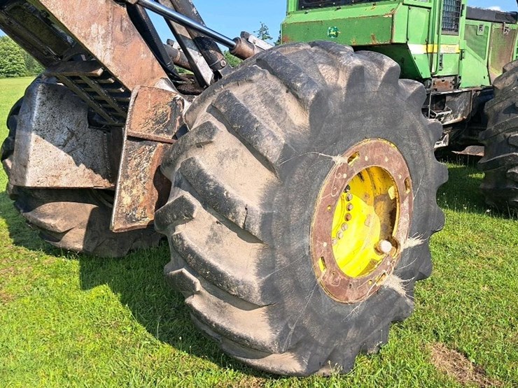 2008-deere-748h-image-30