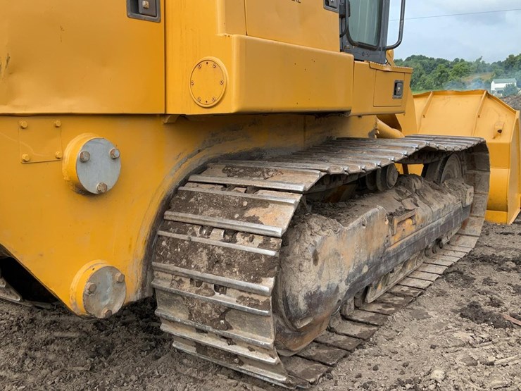 2005-deere-655c-image-52