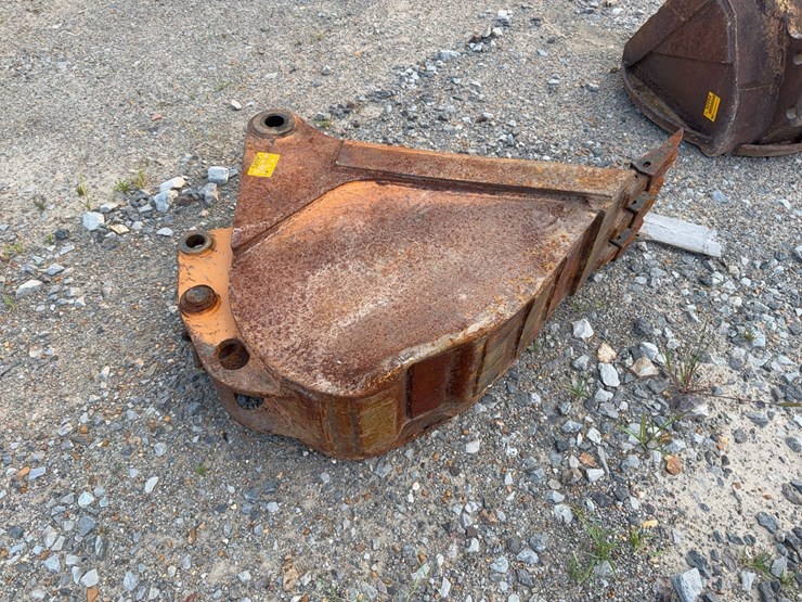 john-deere-24-image-3