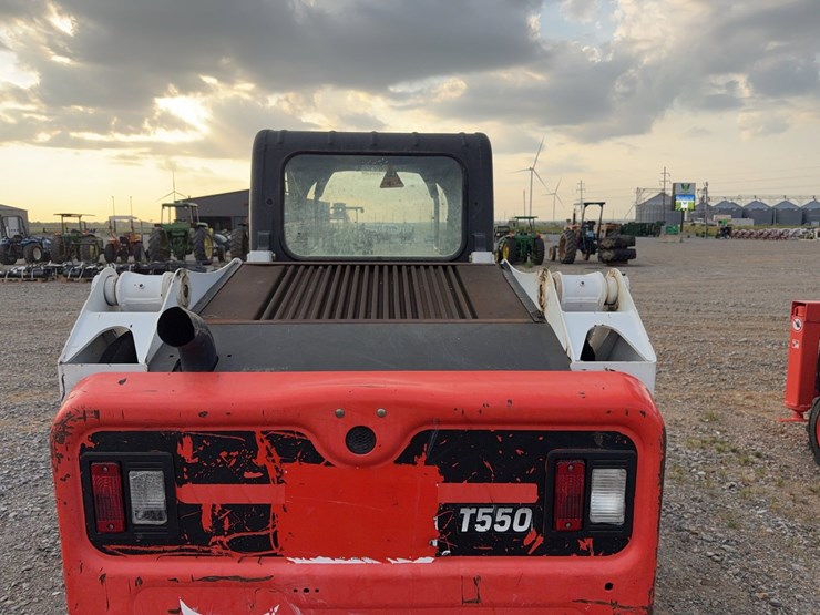 bobcat-t550-image-9