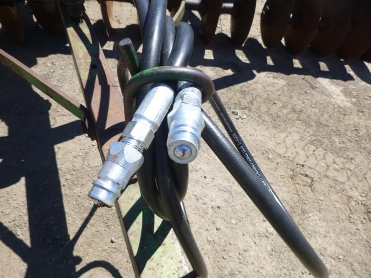 john-deere-15-image-8