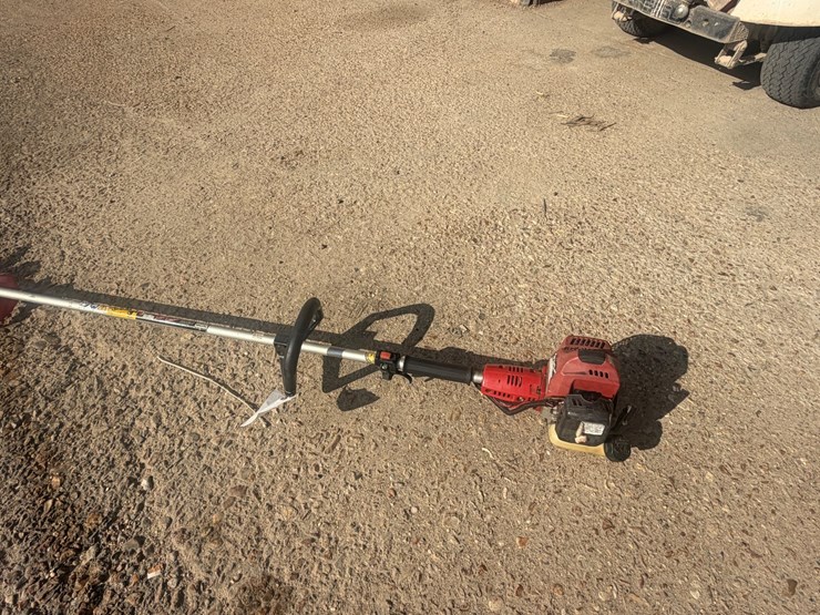 #46-•-redmax-zenoalt-weedeater-with-saw-blade-attach-image-14