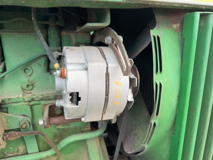 john-deere-4020-image-36
