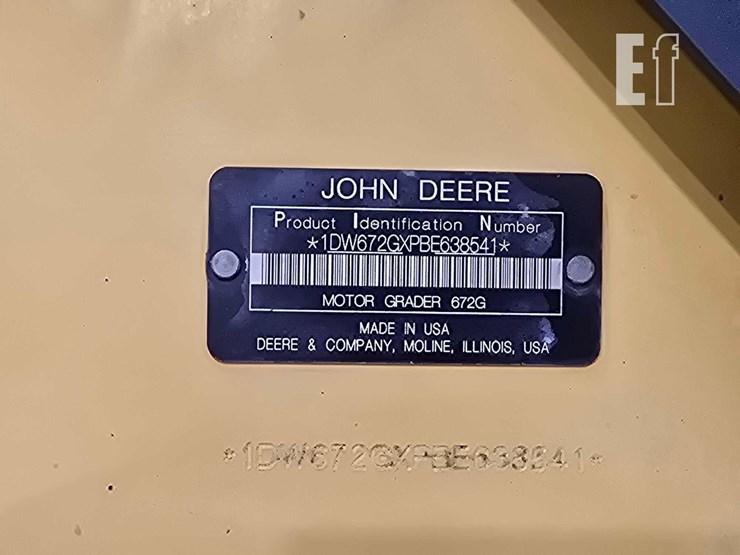 2011-deere-672g-image-34