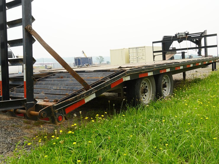 #136-•-2013-appalachian-49290-24'-trailer-image-29