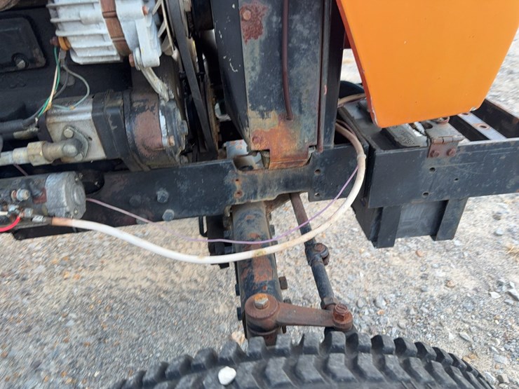 2004-tractor-king-200-image-20
