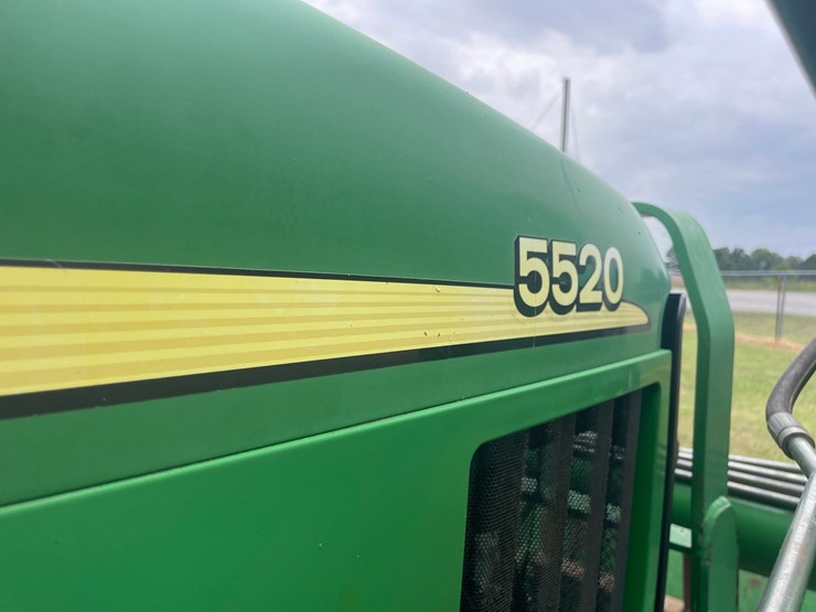 2004-john-deere-5520-image-24