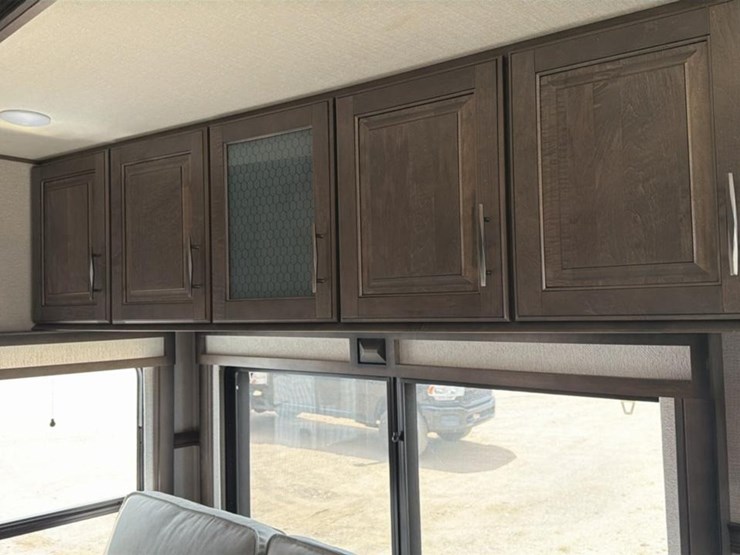 #138-•-2022-grand-design-solitude-345gk-camper-image-56