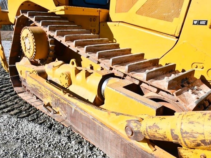 2019-caterpillar-d8t-image-5