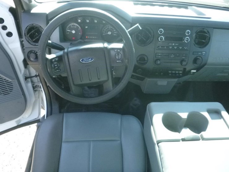 2015-ford-f550-image-7