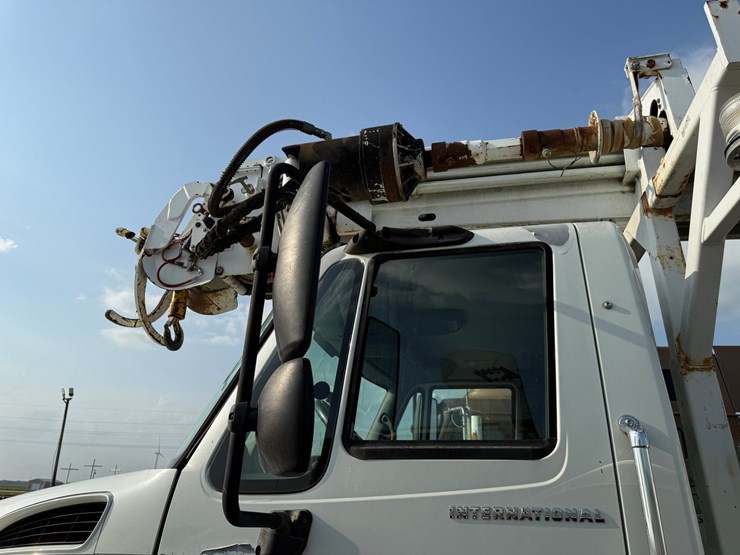 2007-international-durastar-4300-image-89