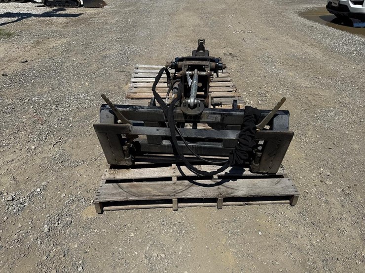 kubota-l4455a--4-pt-hitch-and-subframe-wh-auto-latch-uni-tach-image-7