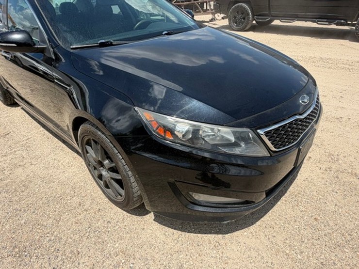 #83572-•-2013-kia-optima-image-16