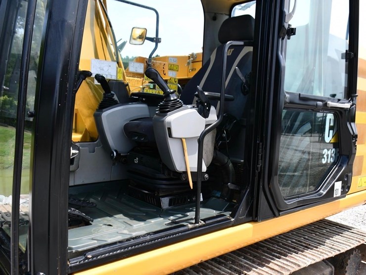 2017-caterpillar-313fl-image-8