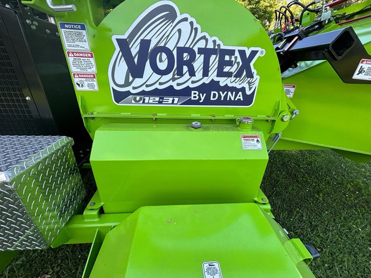 #157-•-2024-vortex-v12-31-towable-brush-chipper-image-36