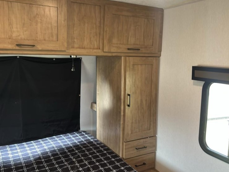 #143-•-2024-forest-river-coachmen-freedom-express-ultra-lite-246rks-camper-image-65