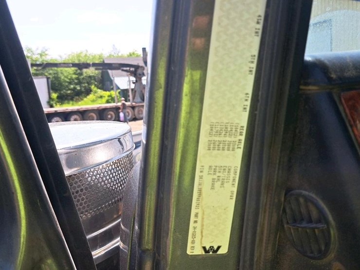 2009-western-star-4900-image-13