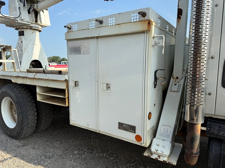 2007-international-durastar-4300-image-66