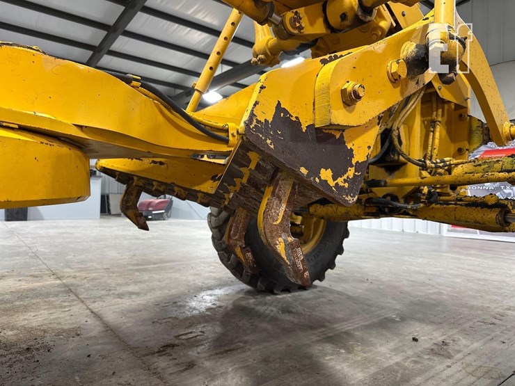 2004-caterpillar-120h-image-12