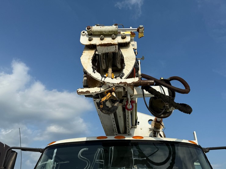 2007-international-durastar-4300-image-37