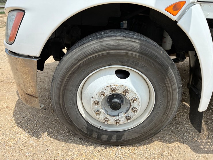 2017-kenworth-t270-image-12