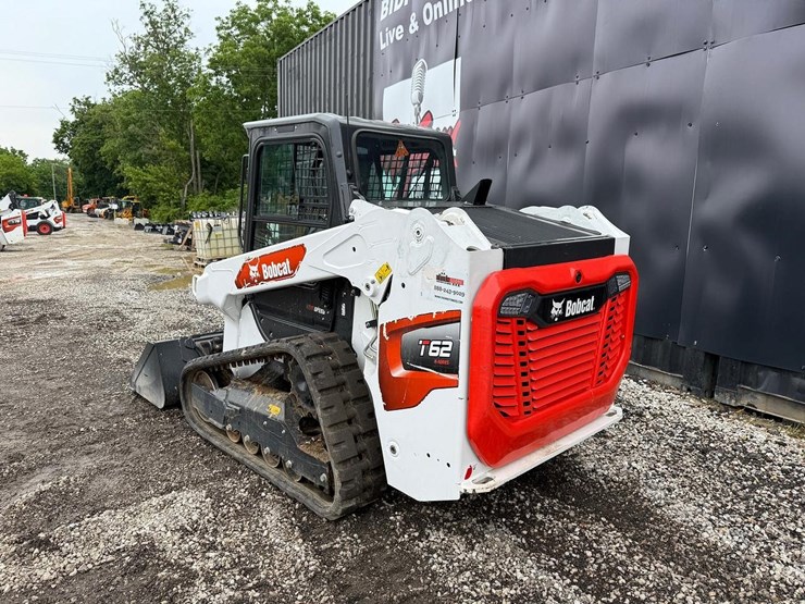2025-bobcat-t62-image-2