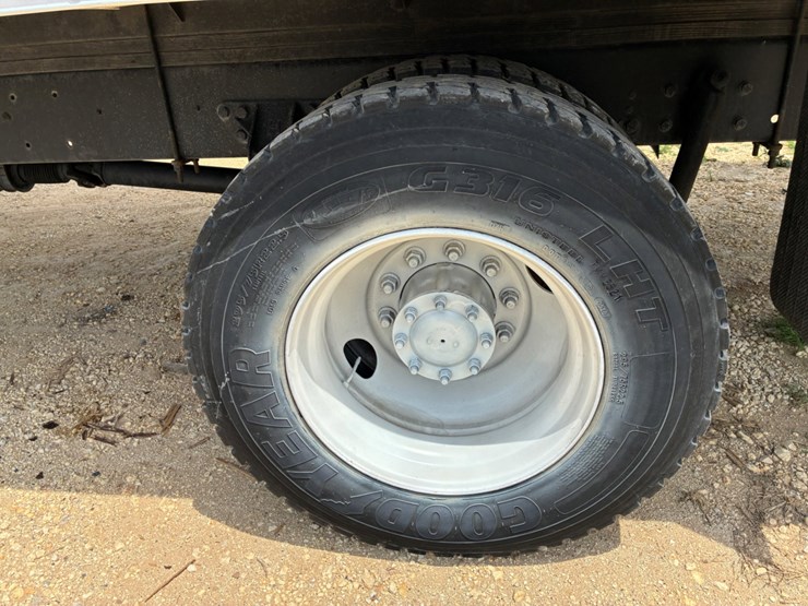 2017-kenworth-t270-image-14