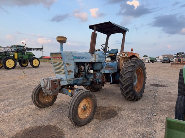ford-tractor-image-1