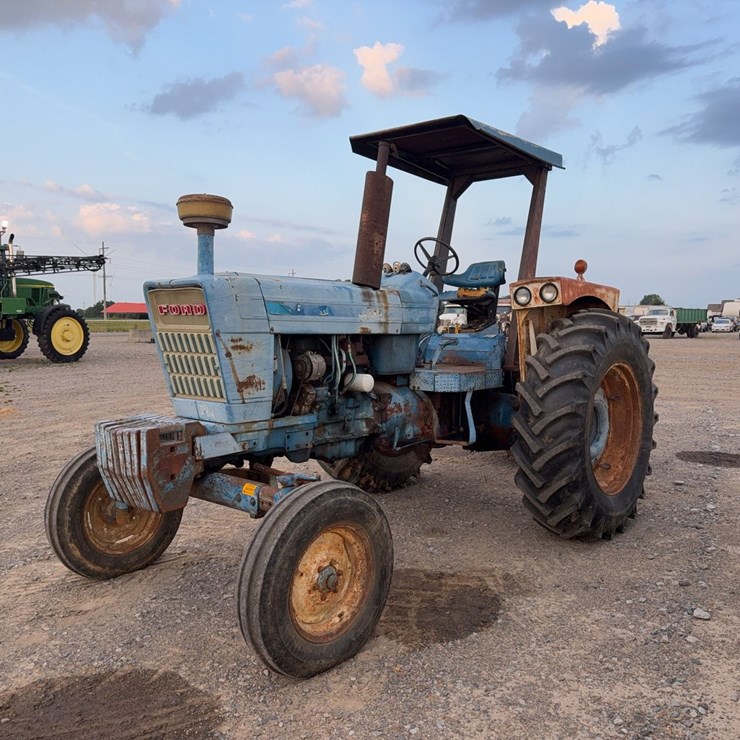 FORD TRACTOR