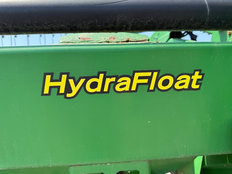 john-deere-630d-image-21