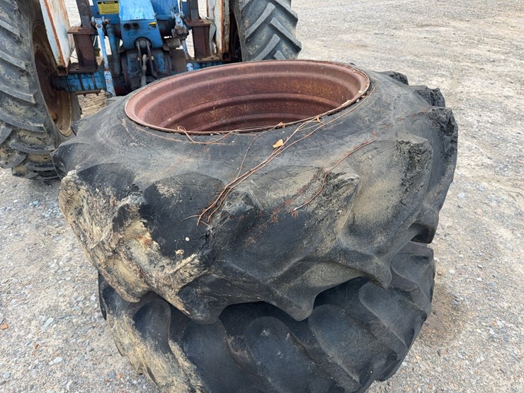 ford-tractor-image-10