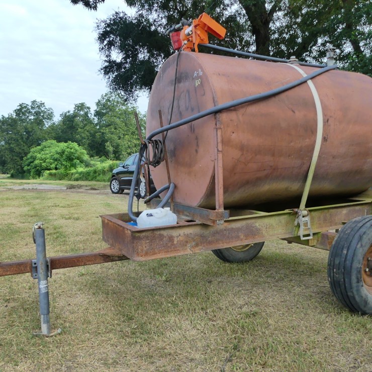 500 Gal Fuel Tank on Wagon