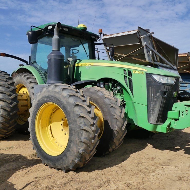 2015 JOHN DEERE 8345R