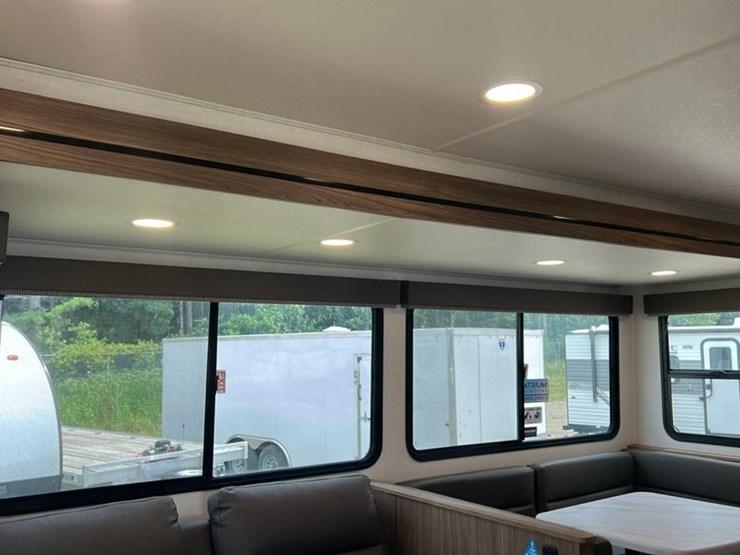 #141-•-2024-alliance-rv-delta-281bh-camper-image-53