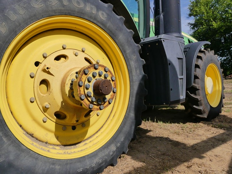 2015-john-deere-8295r-image-10