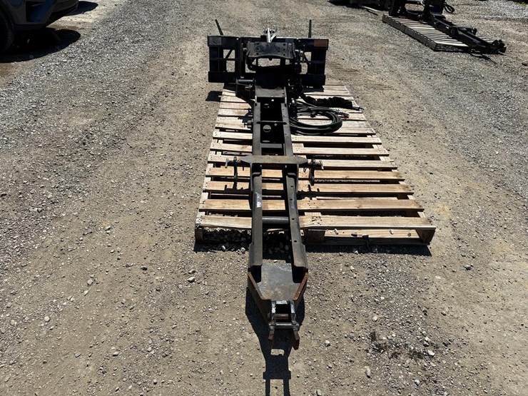 kubota-l4455a--4-pt-hitch-and-subframe-wh-auto-latch-uni-tach-image-7