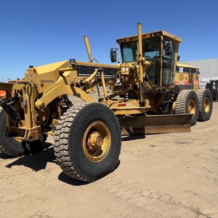 2005 CATERPILLAR 143H