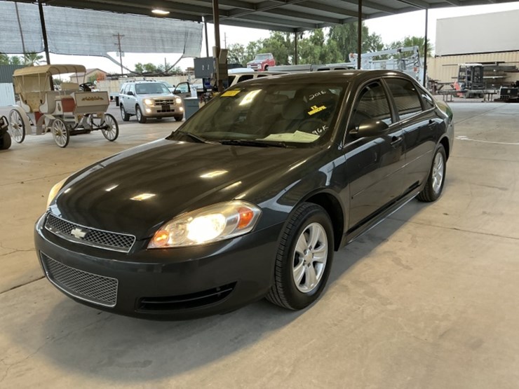 2016-chevrolet-impala-limited-sdn-image-4