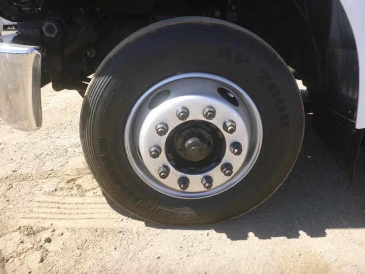 2016-ford-f650-image-26