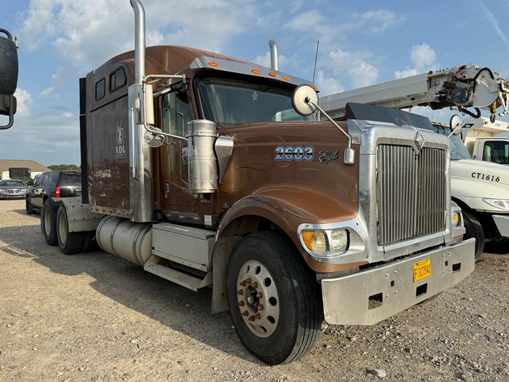 2007-international-9900i-image-3
