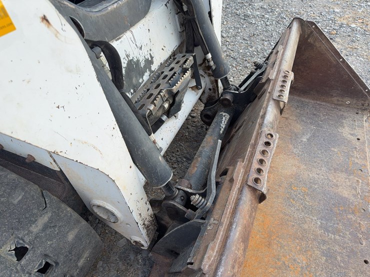 bobcat-t550-image-35