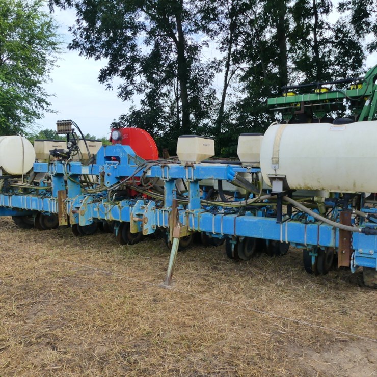 Monosem 6 Row Twin Planter