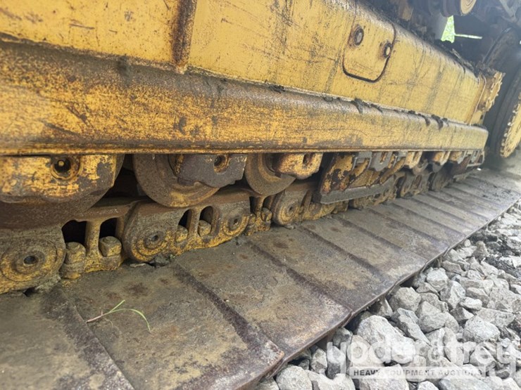2019-caterpillar-d6k2-lgp-image-16